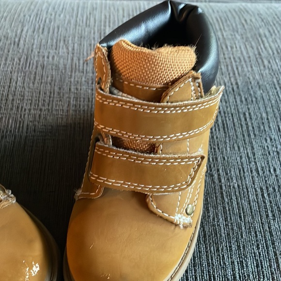 Teeny tiny “Timberlands”! - Picture 6 of 7